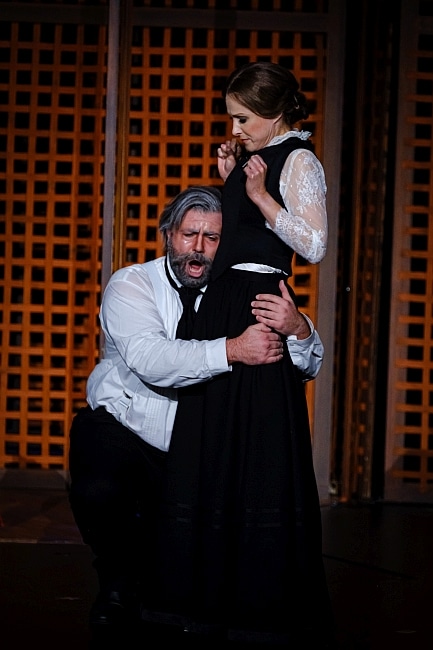 [Oper] Rigoletto im Stadttheater Gießen zu Gast